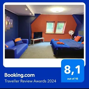  Hostel Galaxy