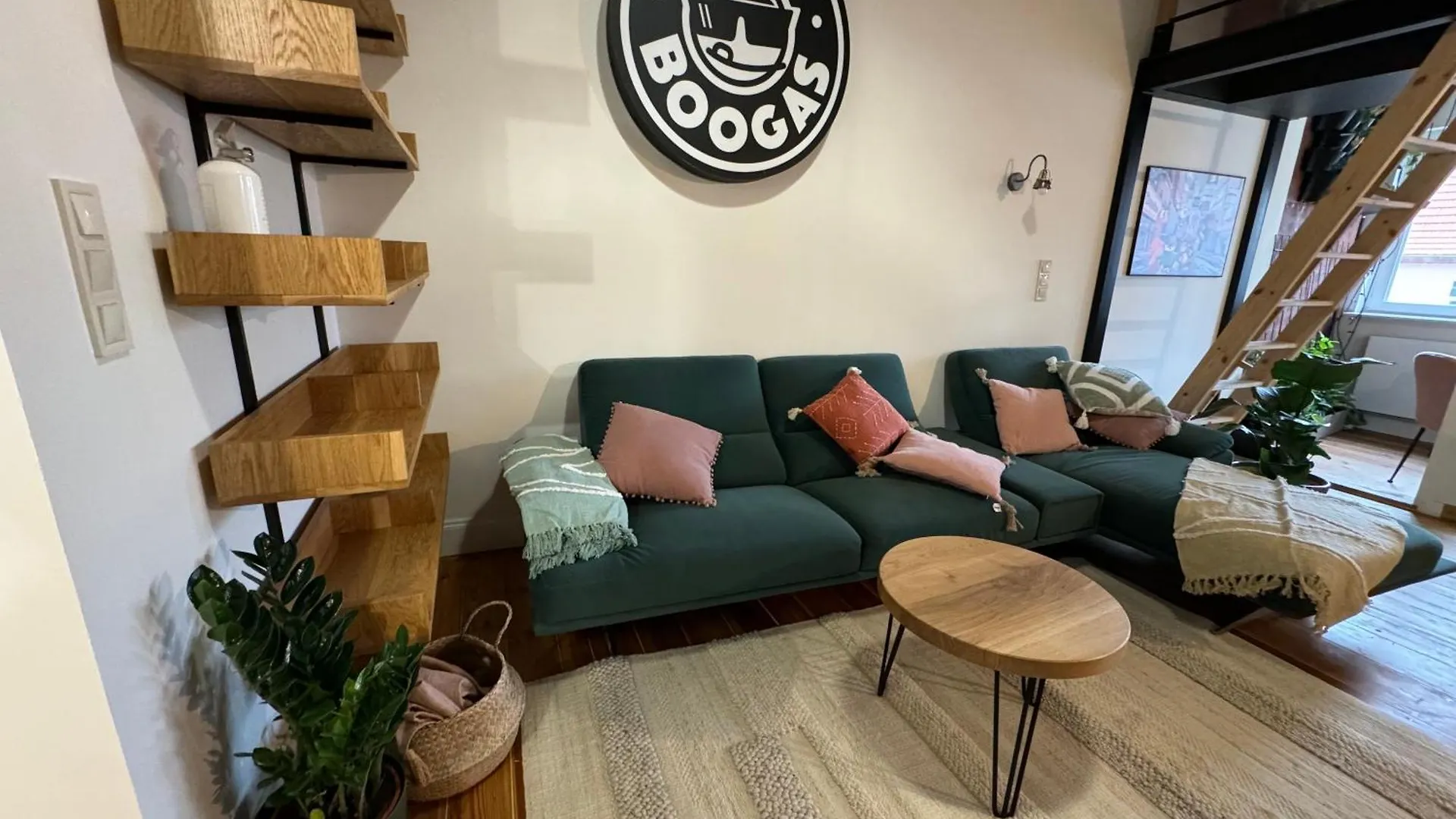 Boogastudents location